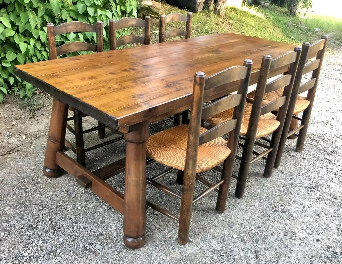 Illustration numéro 2 du produit Table Georges Robert