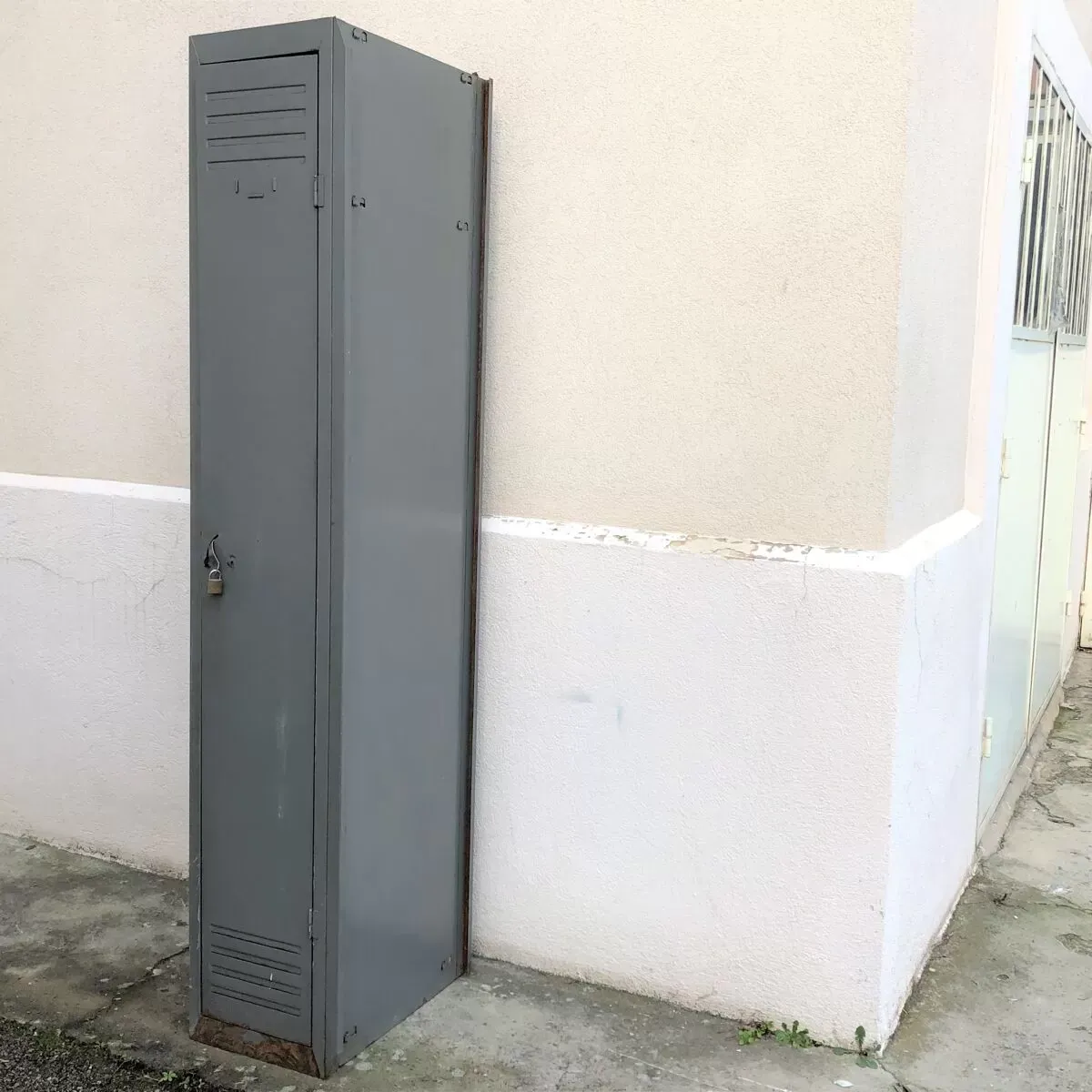 Illustration numéro 2 du produit Vestiaire usine