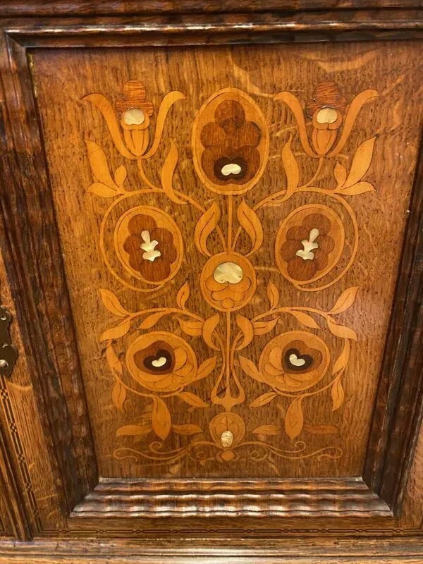 Illustration numéro 2 du produit Cabinet secretaire de dame bonheur du jour chene avec marqueterie et nacre