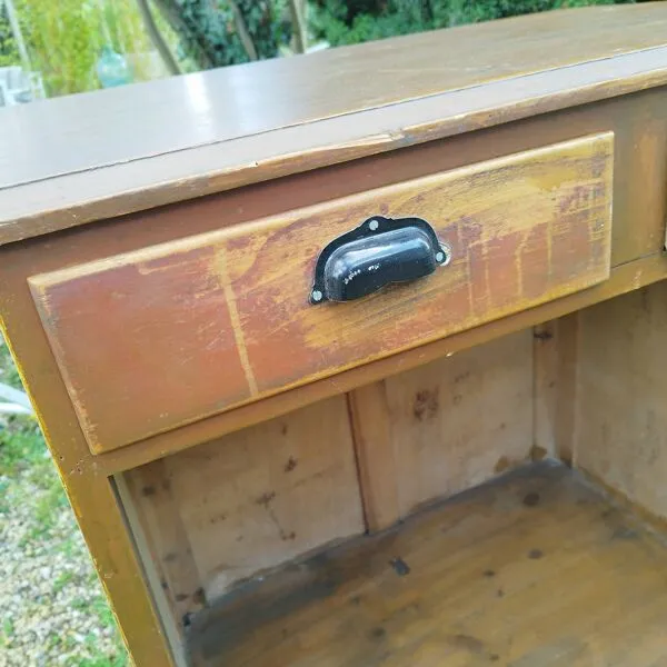 Illustration numéro 2 du produit Meuble de métier/ comptoir ancien