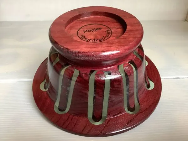 Illustration numéro 2 du produit Vide poche en bois Nopjes houtdraaiwerk fait main