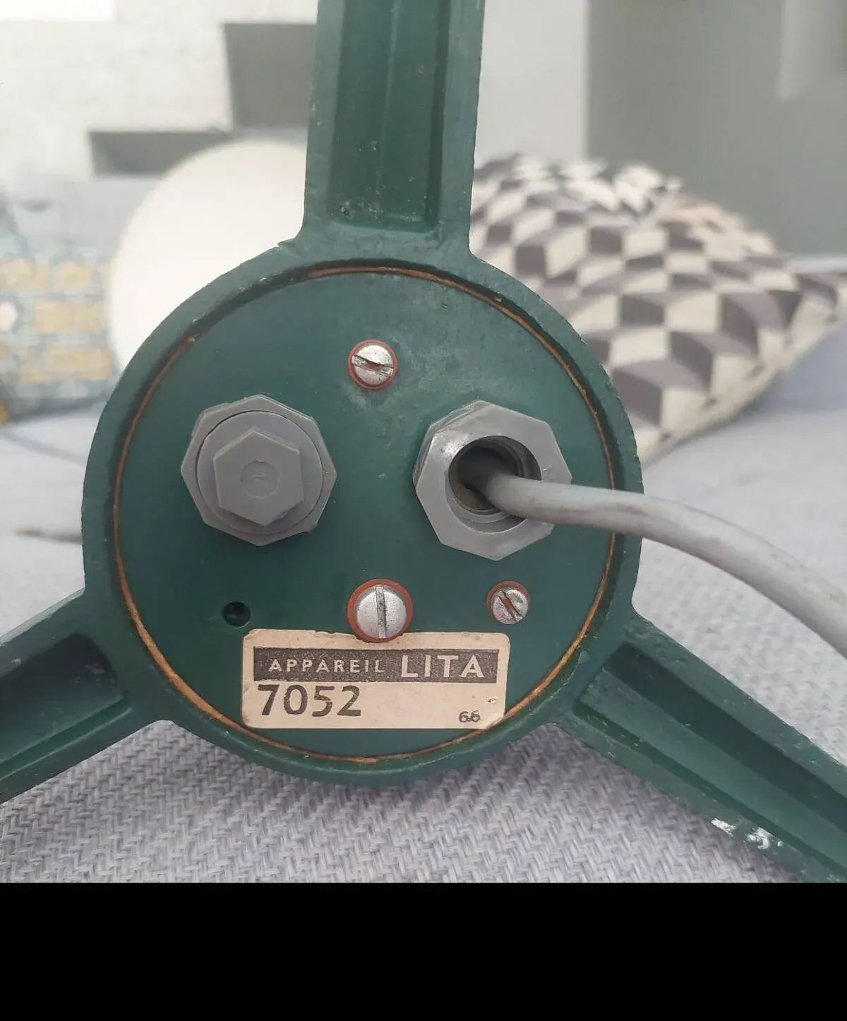 Illustration numéro 2 du produit Lampe sur pied Lita des années 50