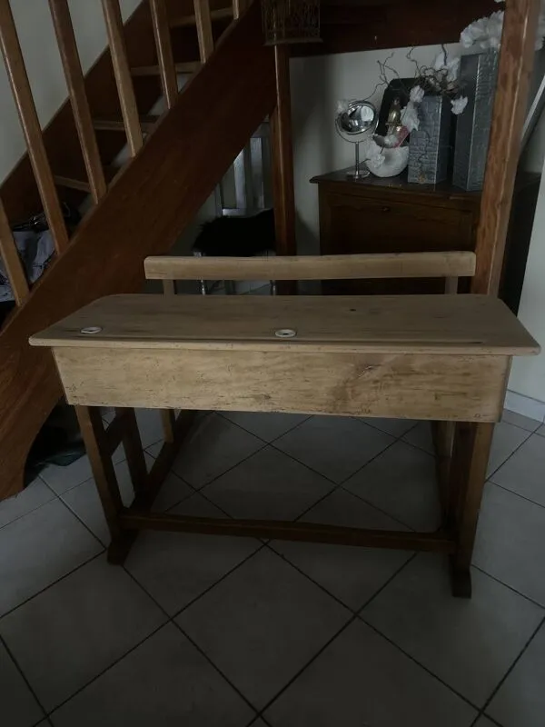 Illustration numéro 2 du produit Bureau écolier 2 places