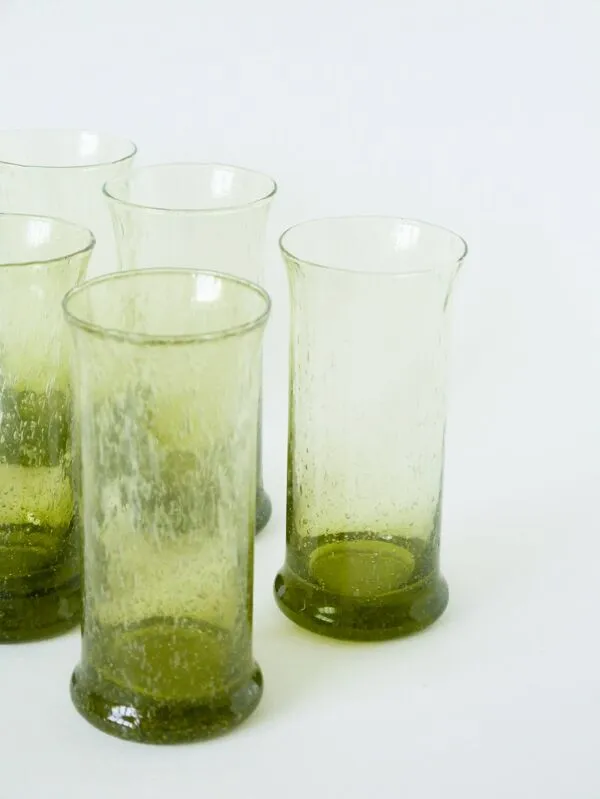 Illustration numéro 2 du produit Ensemble de 6 verres en verre bullé de Biot Long Drink, vert, 1960
