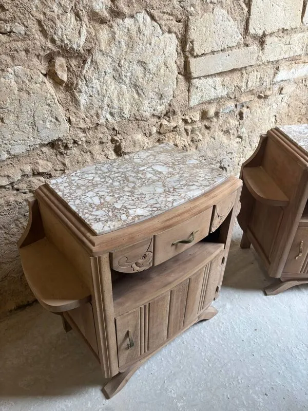 Illustration numéro 2 du produit Paire de table de chevets art deco