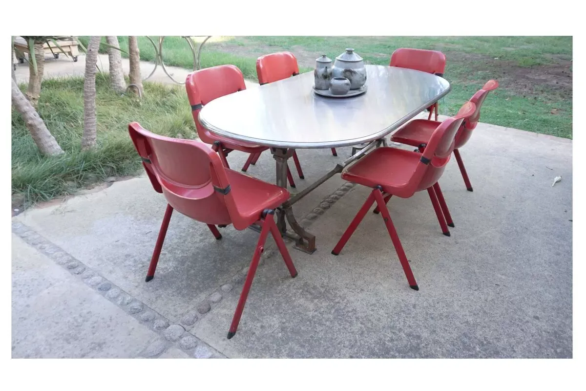 Illustration numéro 2 du produit Chaises ''Dorsal'' par Ambasz et Piretti pour Openark