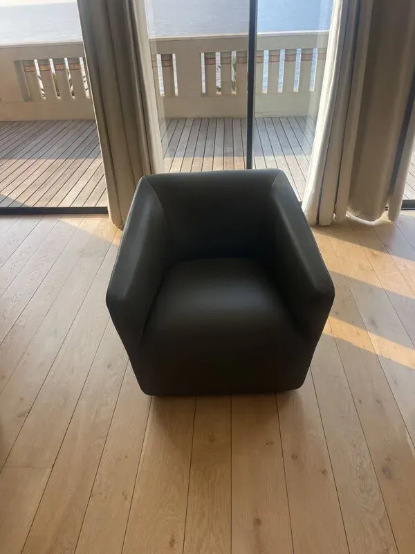 Illustration numéro 2 du produit Occasional Lounge Chair Vitra by Jasper Morrison