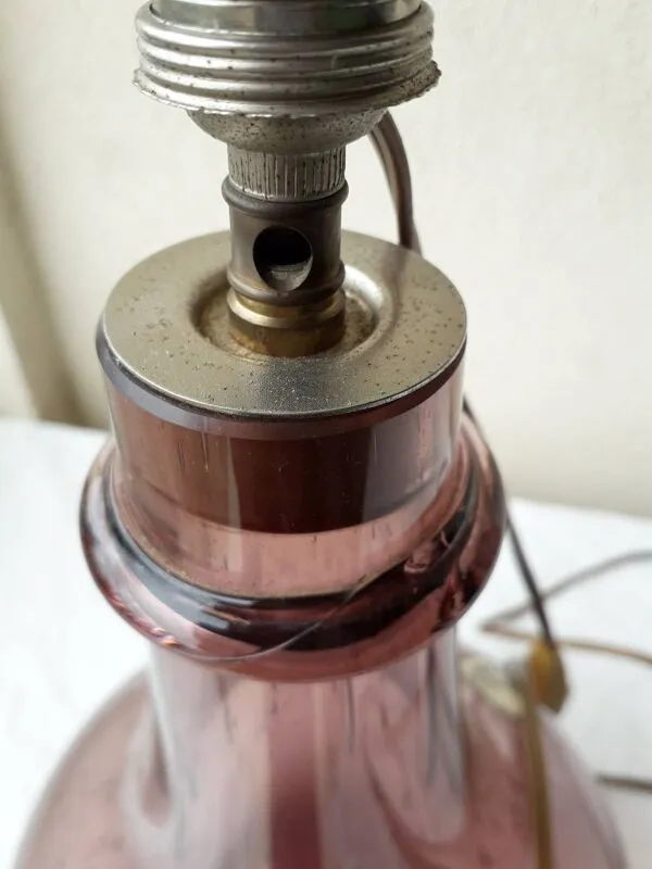 Illustration numéro 2 du produit Pied de lampe en verre bullé