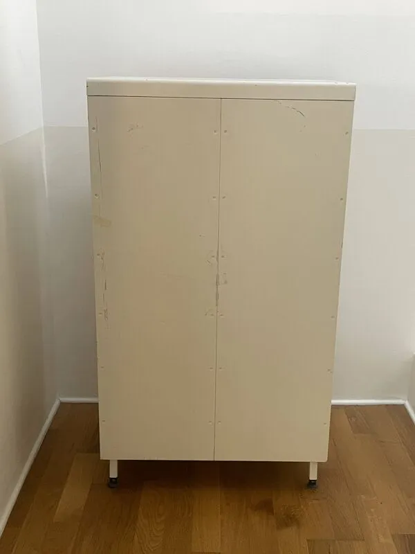 Illustration numéro 2 du produit Meuble de tri vintage années 70'/30 tiroirs-industriel / atelier / mercerie