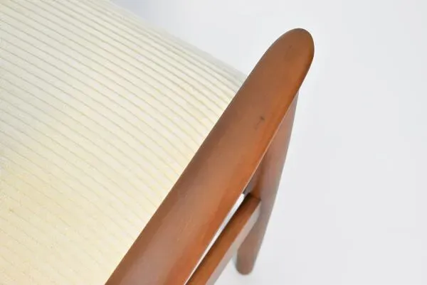 Illustration numéro 2 du produit Fauteuil vintage entièrement restauré par E.Homa, années 60, cordon beige