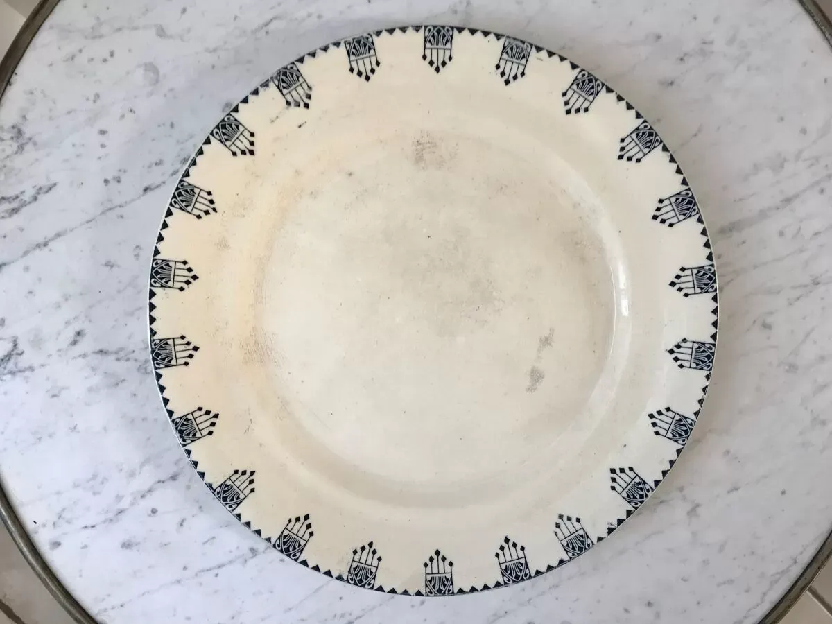 Illustration numéro 2 du produit Plat rond Terre de Fer A&C modèle ''Rotterdam'' fin XIXème