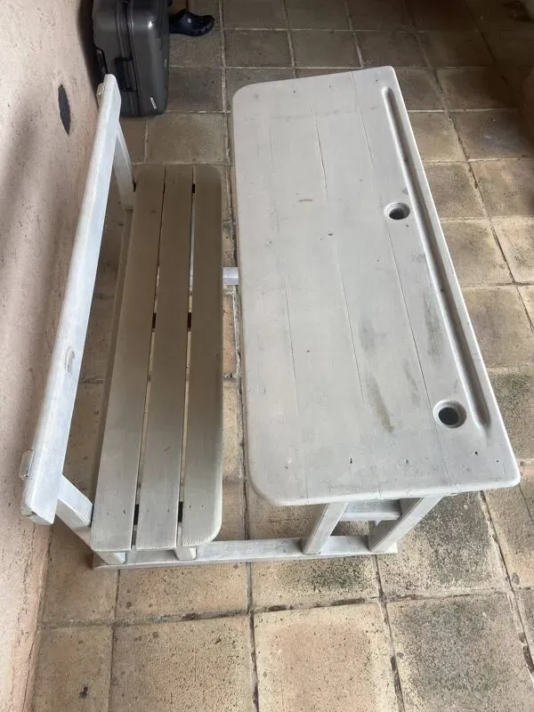 Illustration numéro 2 du produit Bureau double écolier