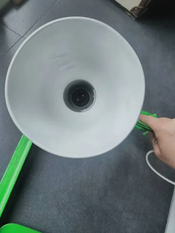 Illustration numéro 2 du produit Lampe industrielle ciseaux accordéon