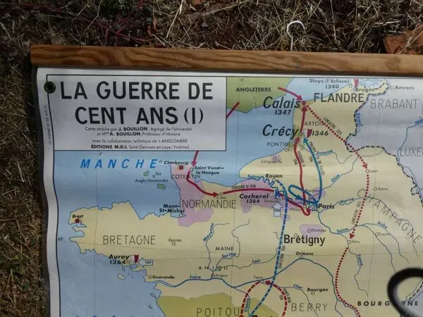 Illustration numéro 2 du produit Ancienne carte d'école vintage MDI ''La Guerre de cent ans