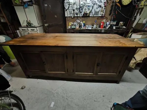 Illustration numéro 2 du produit ancien meuble de métier portes et tiroirs 2 faces