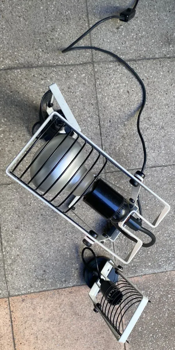 Illustration numéro 2 du produit Lampe et 2 appliques par Ernesto Gismondi - Années 70-75