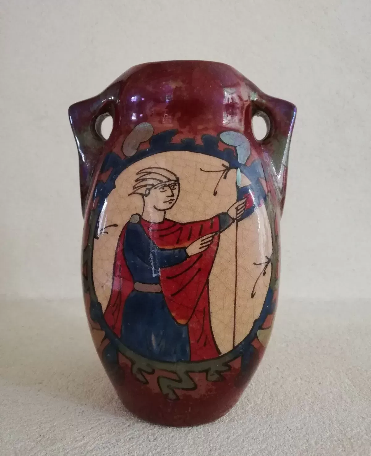 Illustration numéro 2 du produit Vase à décor de la tapisserie de bayeux de l.-e. desmant