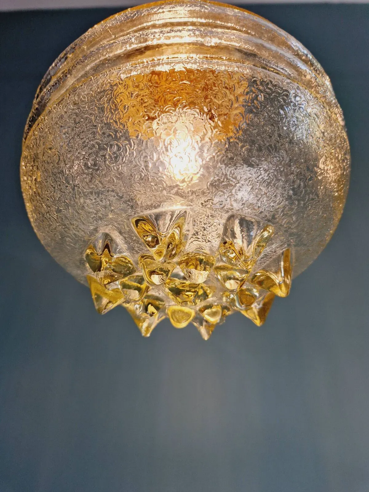 Illustration numéro 2 du produit Paire de Suspensions Space Age en verre transparent jaune, années 1960-70