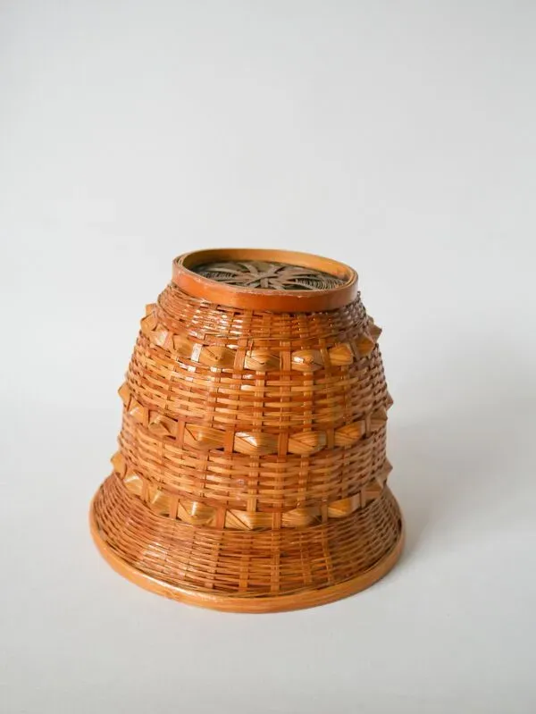 Illustration numéro 2 du produit cache-pot en osier bombé 17 X 20 cm