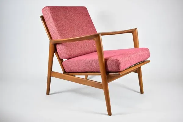Illustration numéro 2 du produit Fauteuil scandinave original Stefan, restauré, icône des années 1960, rose.
