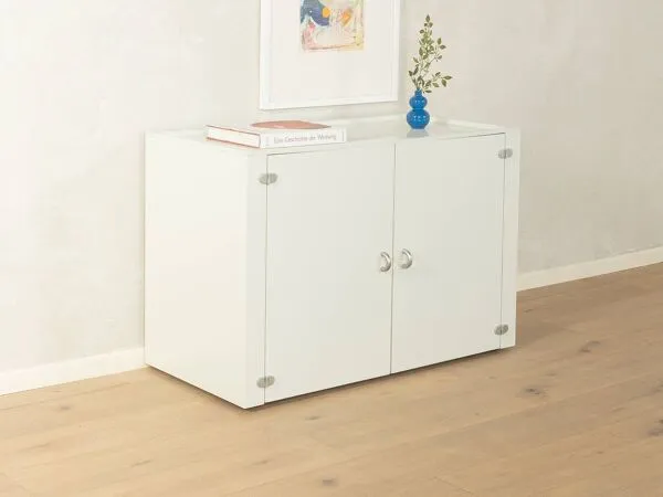 Illustration numéro 2 du produit Buffet Interlübke avec charnières en métal, années 1980.