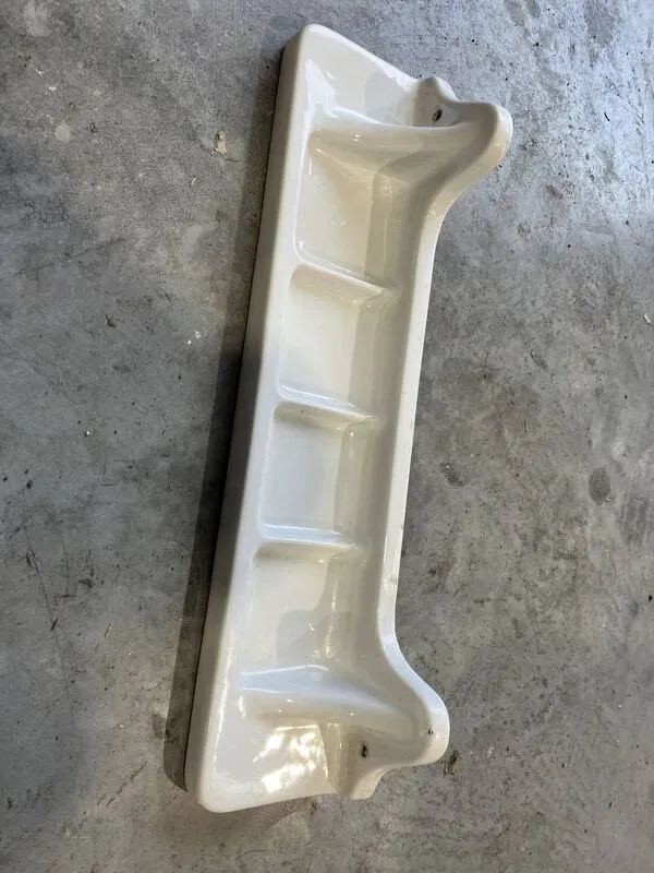 Illustration numéro 2 du produit Étagère / Porte-savons de salle de bain ancienne ''Standard'' - 4 compartimen