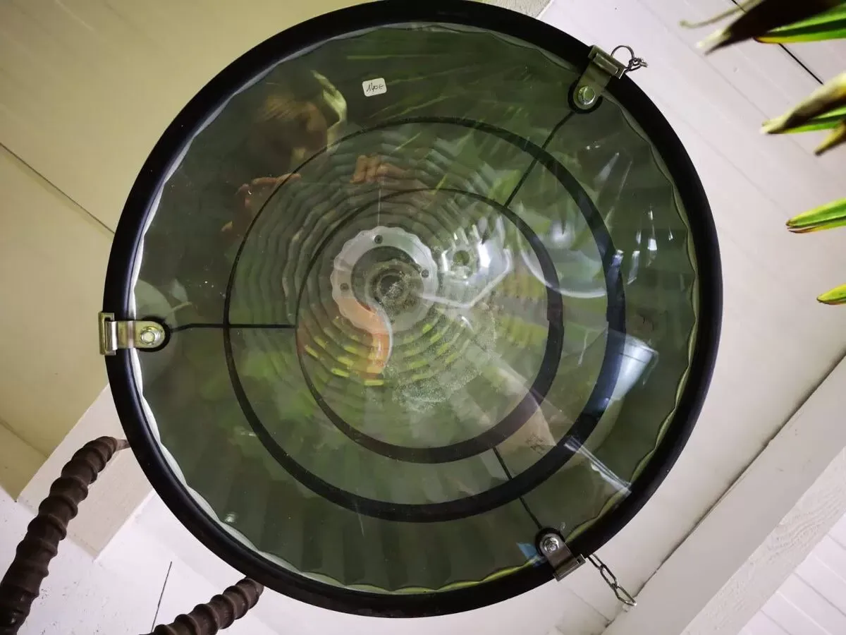 Illustration numéro 2 du produit Suspension métal style industriel