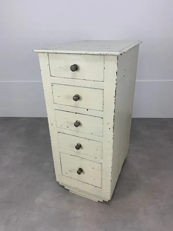 Illustration numéro 2 du produit Chiffonnier style art deco