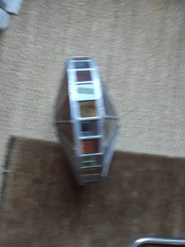 Illustration numéro 2 du produit Lustre vitrail