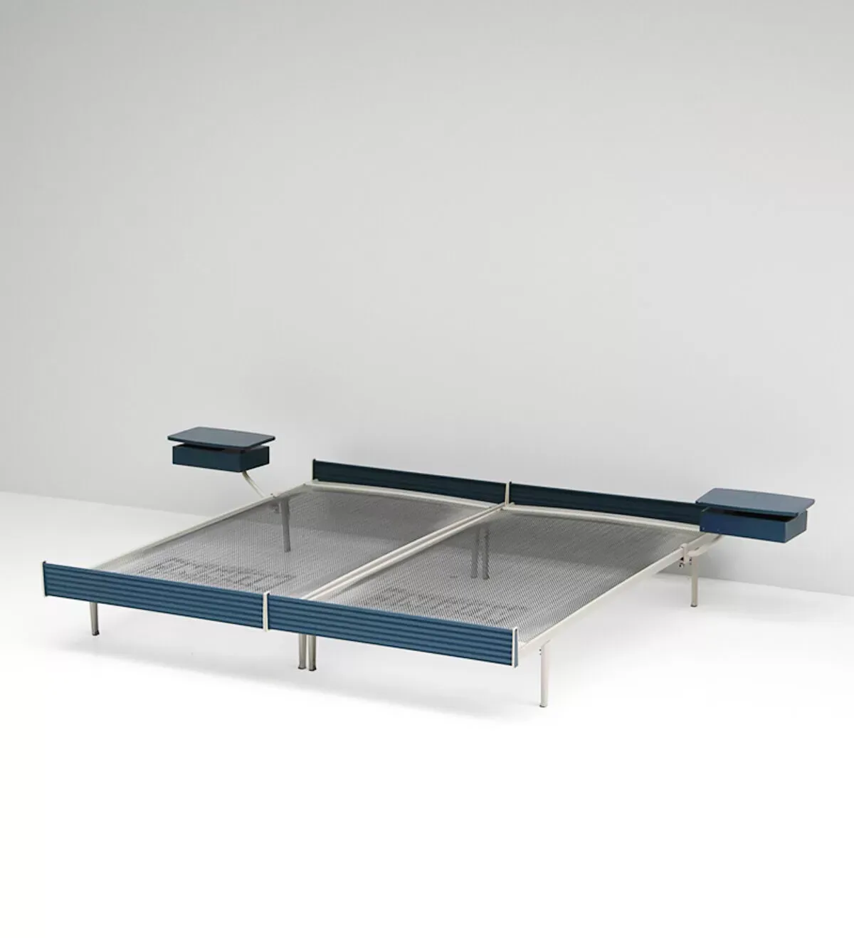 Illustration numéro 2 du produit Lit Dick Cornemeijer années 60