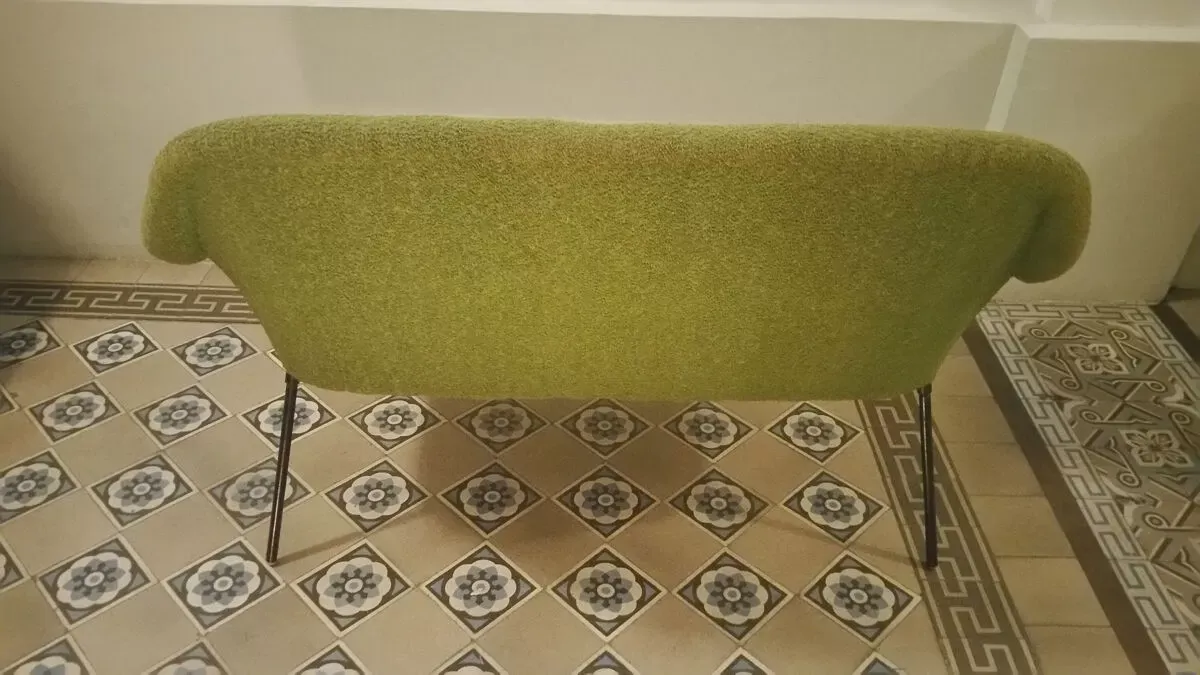 Illustration numéro 2 du produit Canapé année 50 vert style Fritz Neth