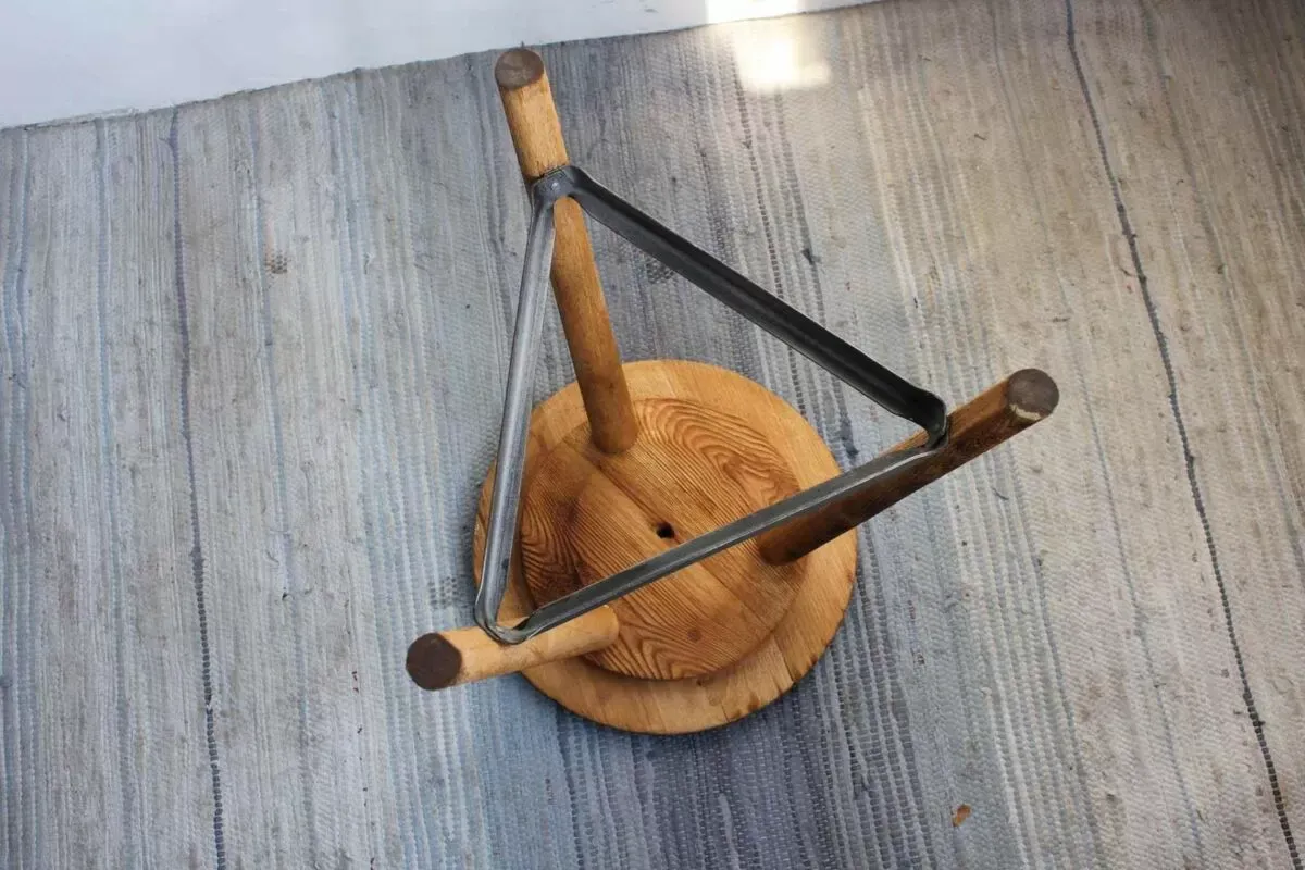 Illustration numéro 2 du produit Tabouret allemand Robert Wagner Chemnitz 1930s