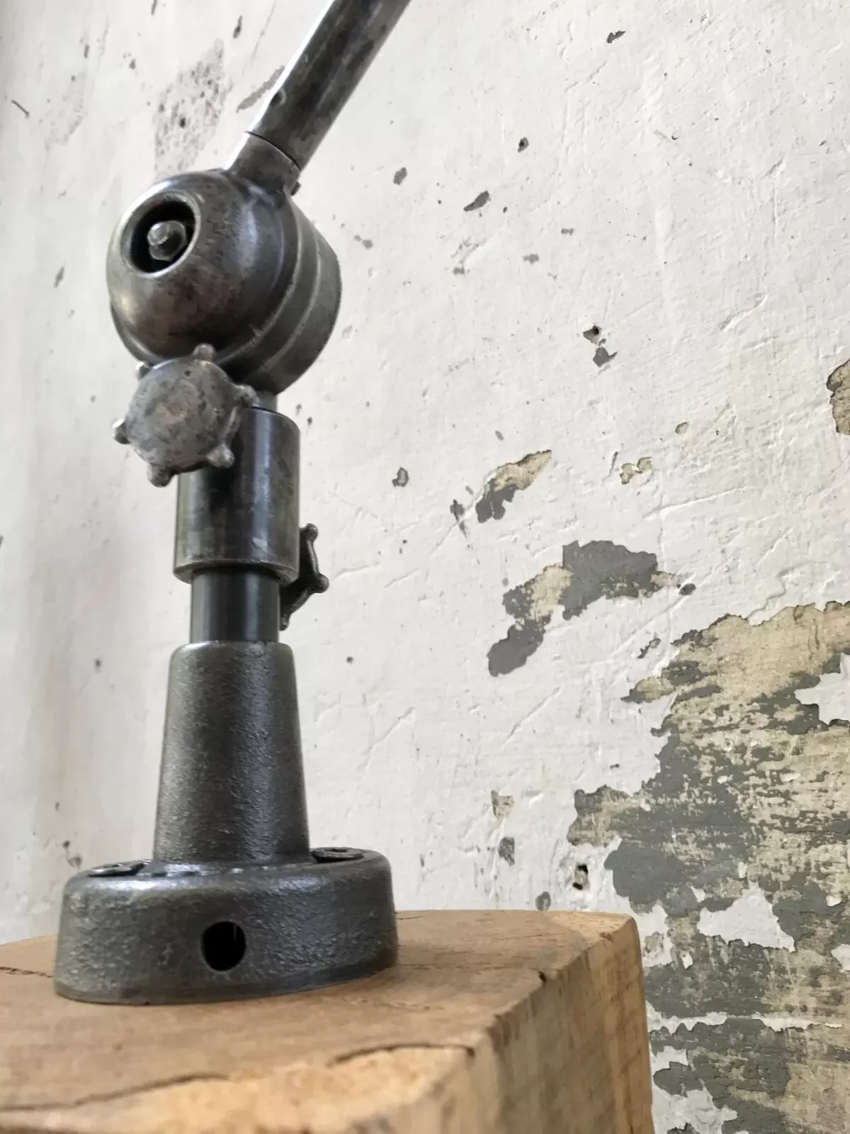 Illustration numéro 2 du produit Lampe industrielle Tout Sens