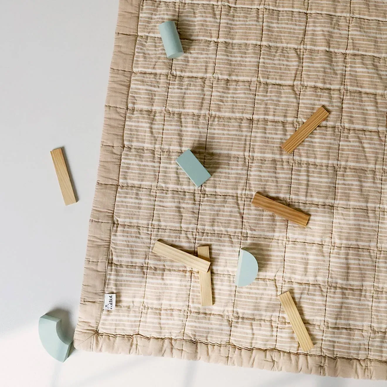 Illustration numéro 2 du produit Couverture Enfant Réversible Coton Lavé Anna Caramel