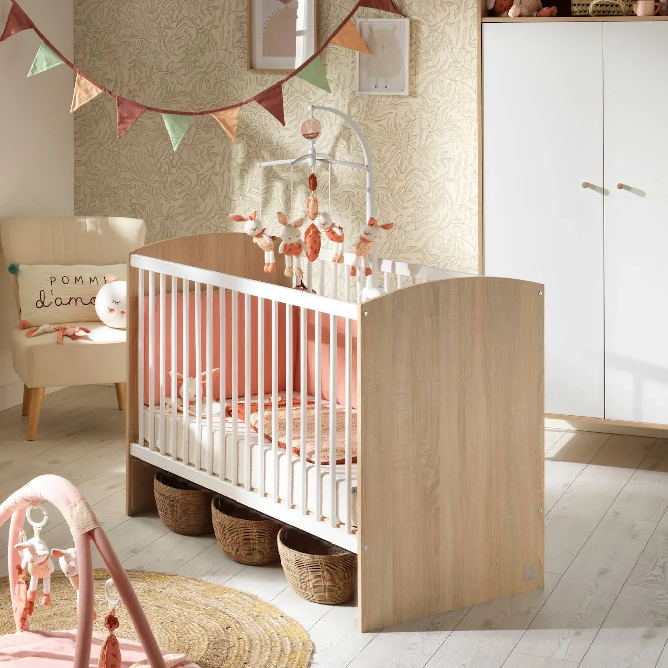 Illustration numéro 2 du produit Lit Bébé À Barreaux - Access Marron/blanc