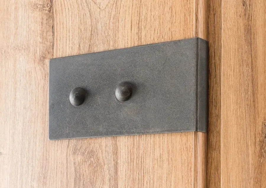 Illustration numéro 3 du produit Armoire LISBURN style industriel 180 cm portes coulissantes chêne poutre graphite