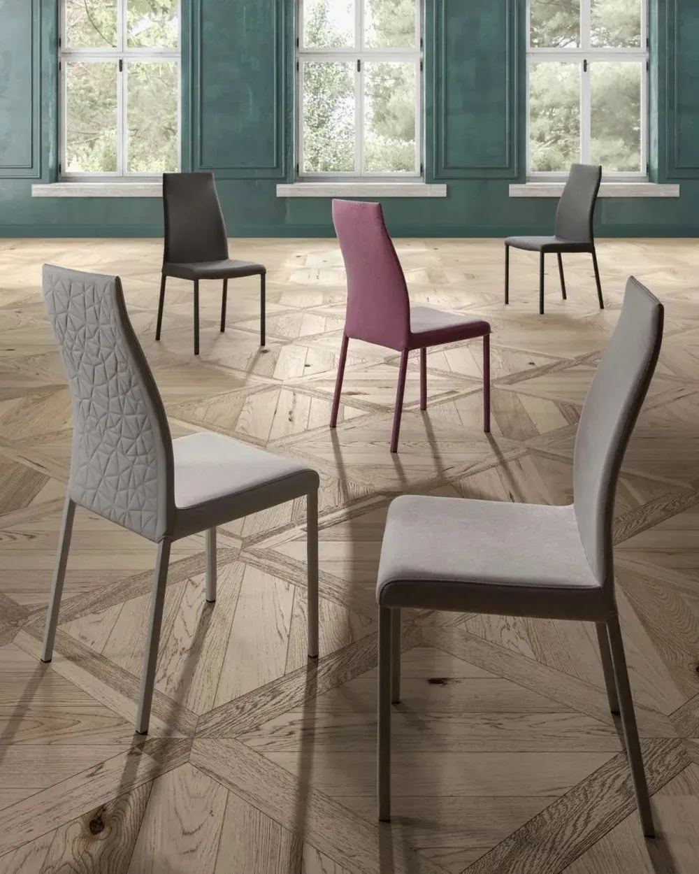 Illustration numéro 3 du produit OZZIO BLITZ Lots de 2 Chaises en Eco-cuir nubuk Crème Cafè