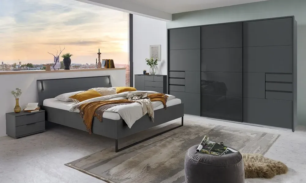 Illustration numéro 3 du produit Armoire 3 portes coulissantes 6 tiroirs TILBURG 270 cm graphite verre noir