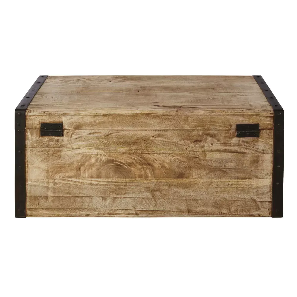 Illustration numéro 3 du produit Malle en manguier