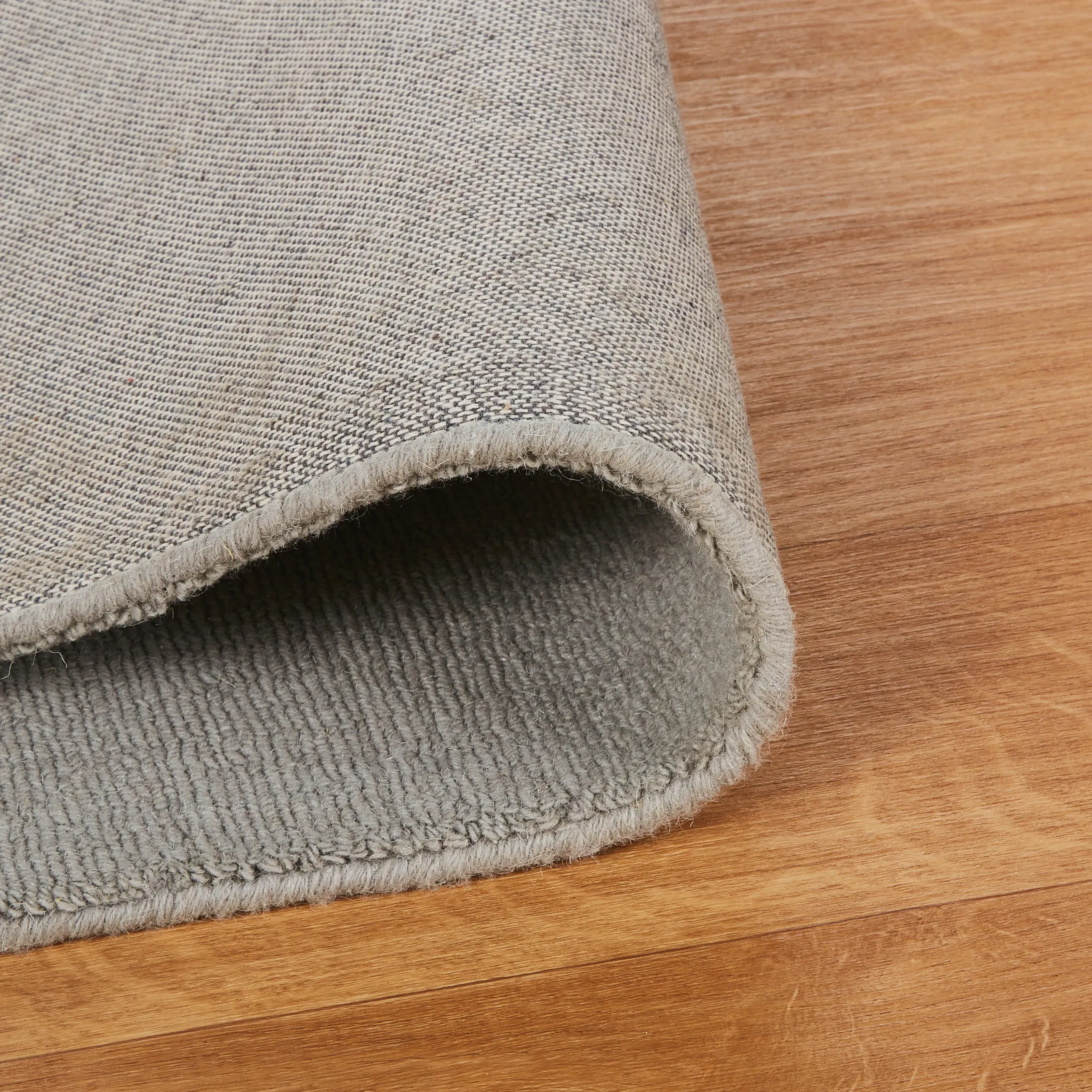 Illustration numéro 3 du produit Tapis en laine grise 160x230
