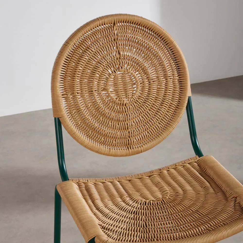 Illustration numéro 3 du produit Chaise de jardin en acier vert foncé et résine tressée beige