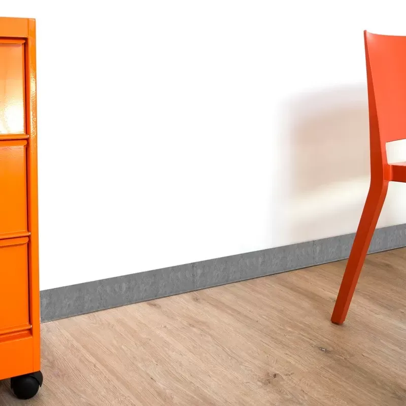 Illustration numéro 3 du produit Plinthe PVC lot de 10 L100xH. 8cm Gris Béton Indus