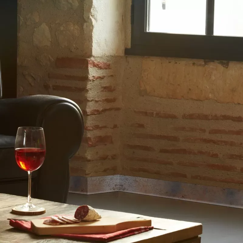 Illustration numéro 3 du produit Plinthe PVC lot de 10 L100xH. 8cm Marron Rouille Indus