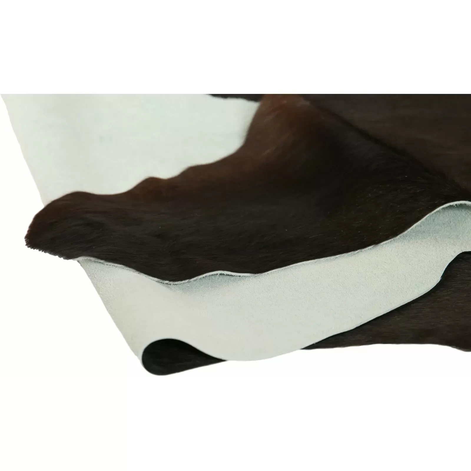 Illustration numéro 3 du produit Tapis peau naturelle Cuir Noir