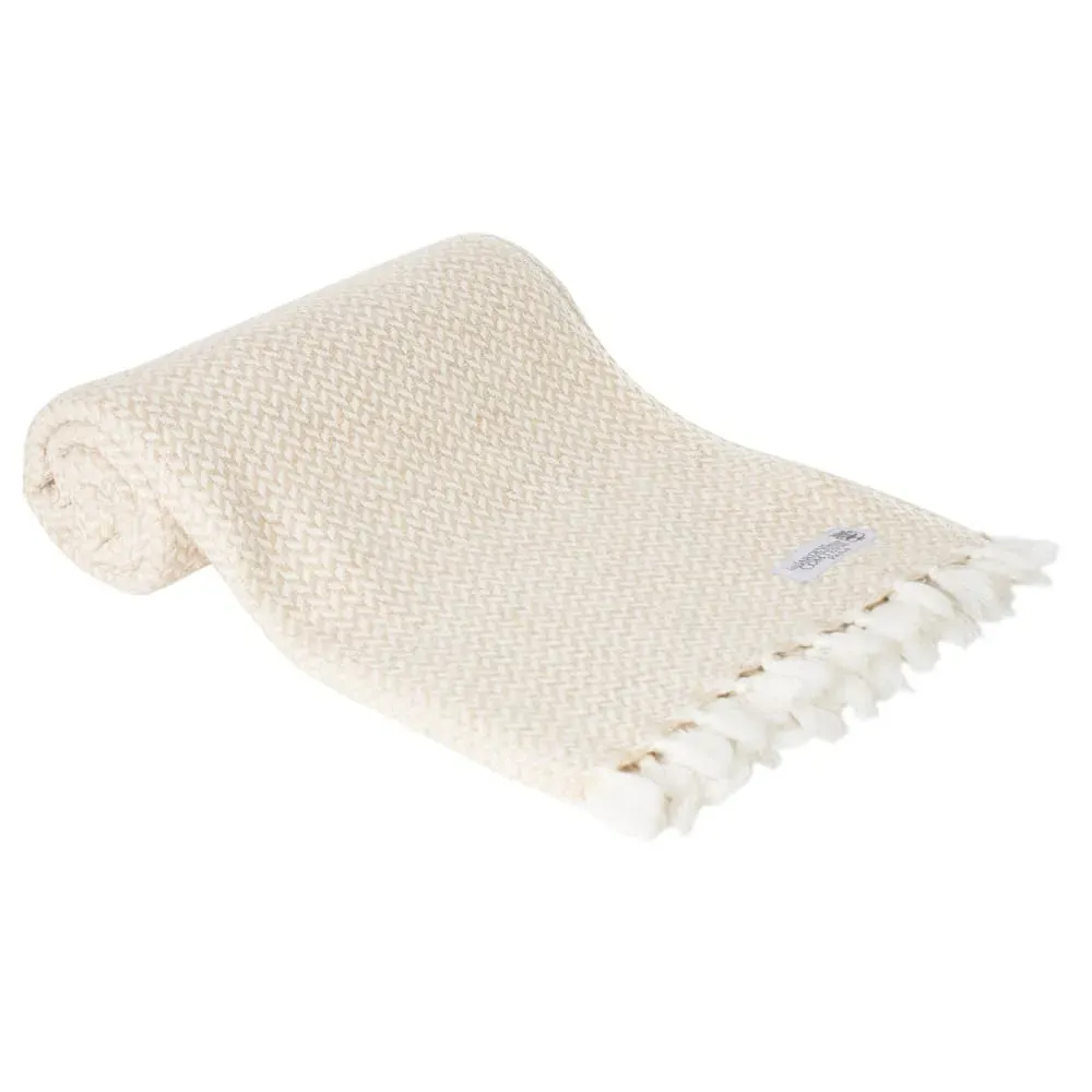 Illustration numéro 3 du produit Plaid cachemire et laine petits chevrons beige foncé 130 x 230 cm