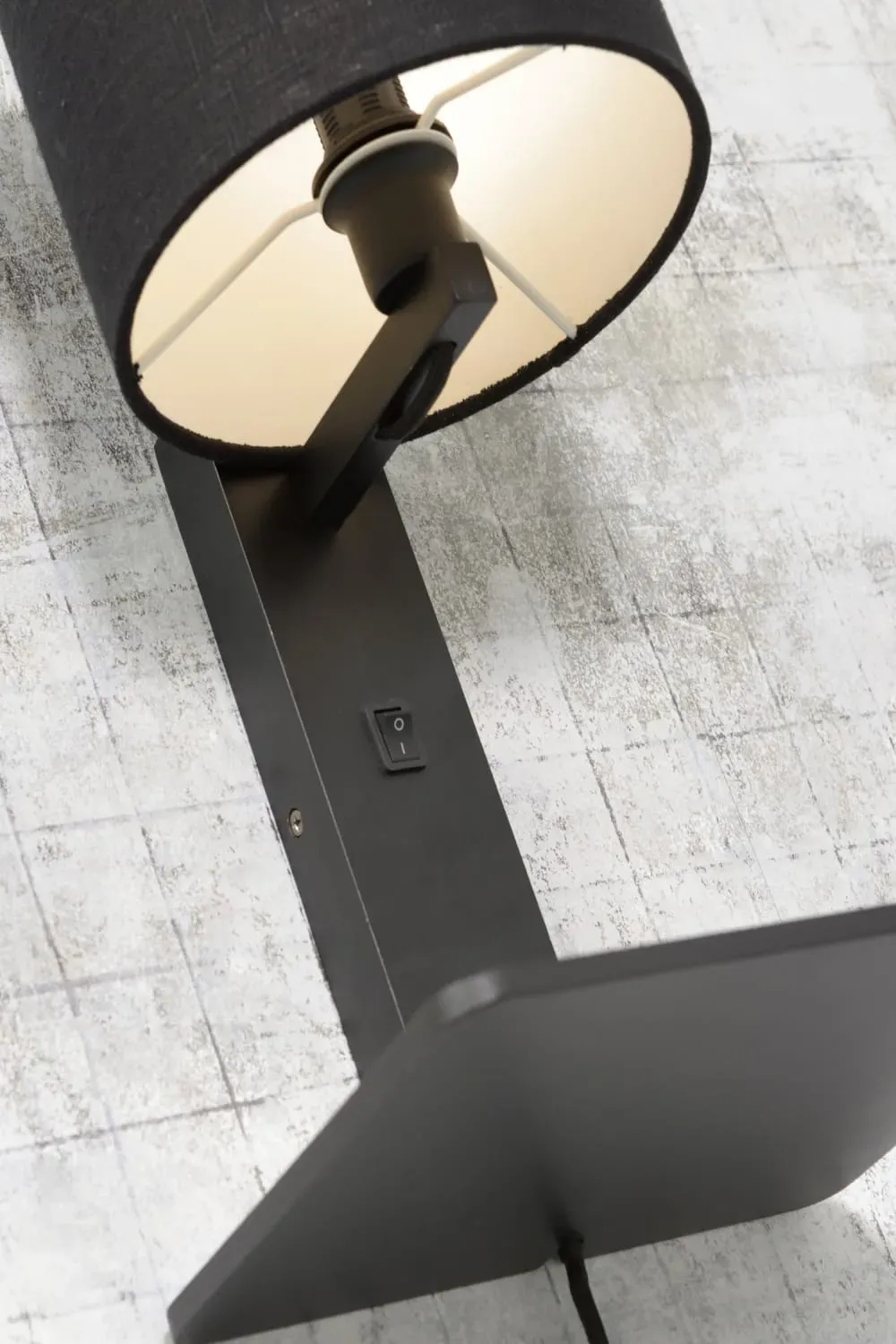 Illustration numéro 3 du produit Applique bambou noir/lin avec tablette H36cm