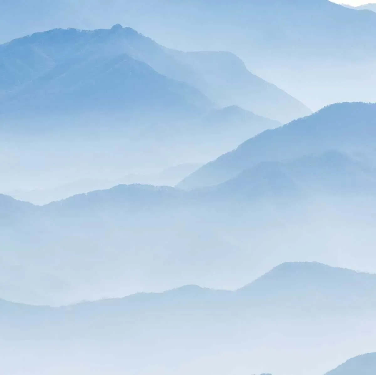 Illustration numéro 3 du produit Tableau montagnes bleues impression sur aluminium 120x80 cm