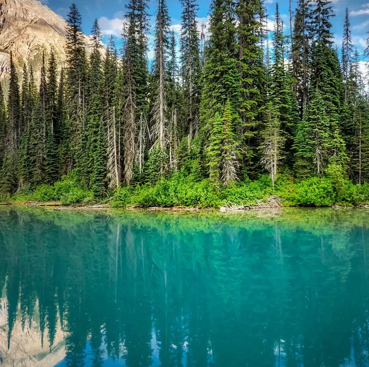 Illustration numéro 3 du produit Tableau lac bleu éméraude toile imprimée 120x80 cm