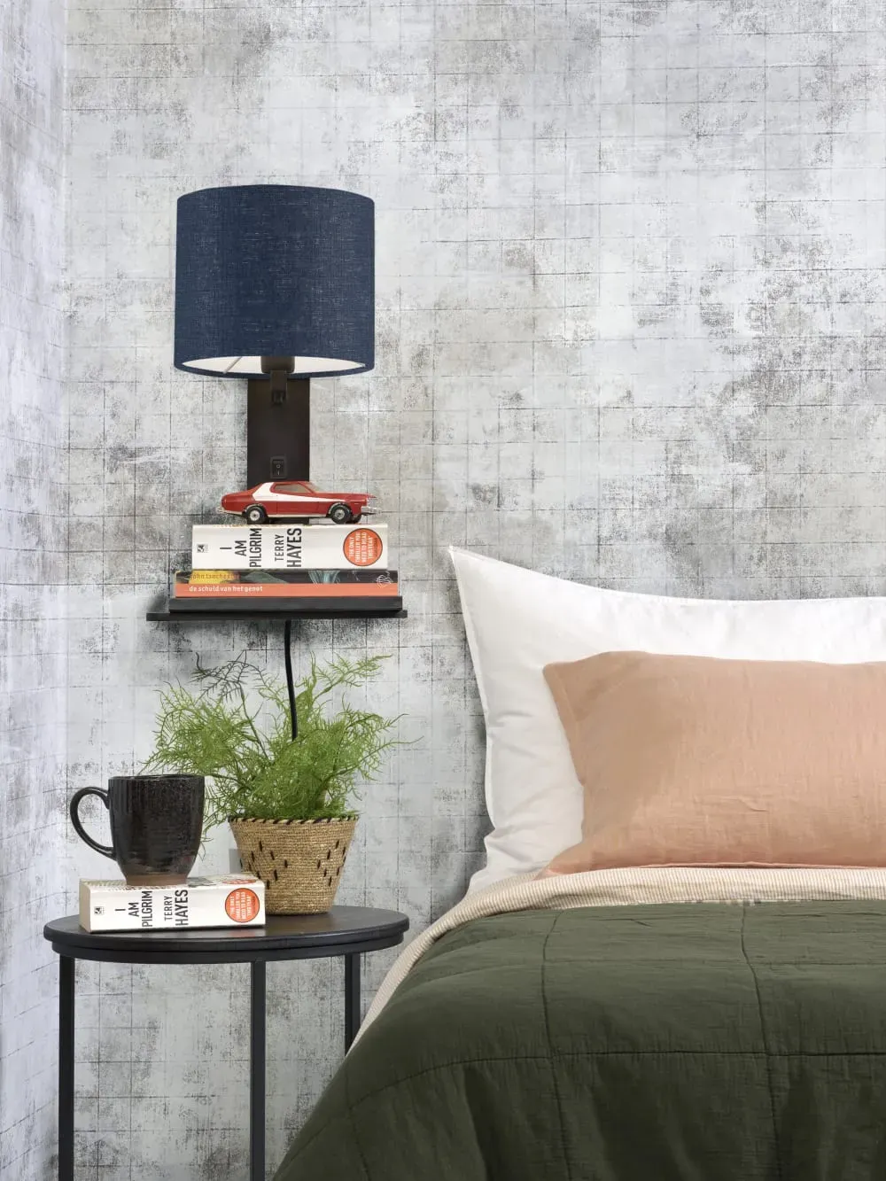 Illustration numéro 3 du produit Applique bambou noir/lin avec tablette H36cm