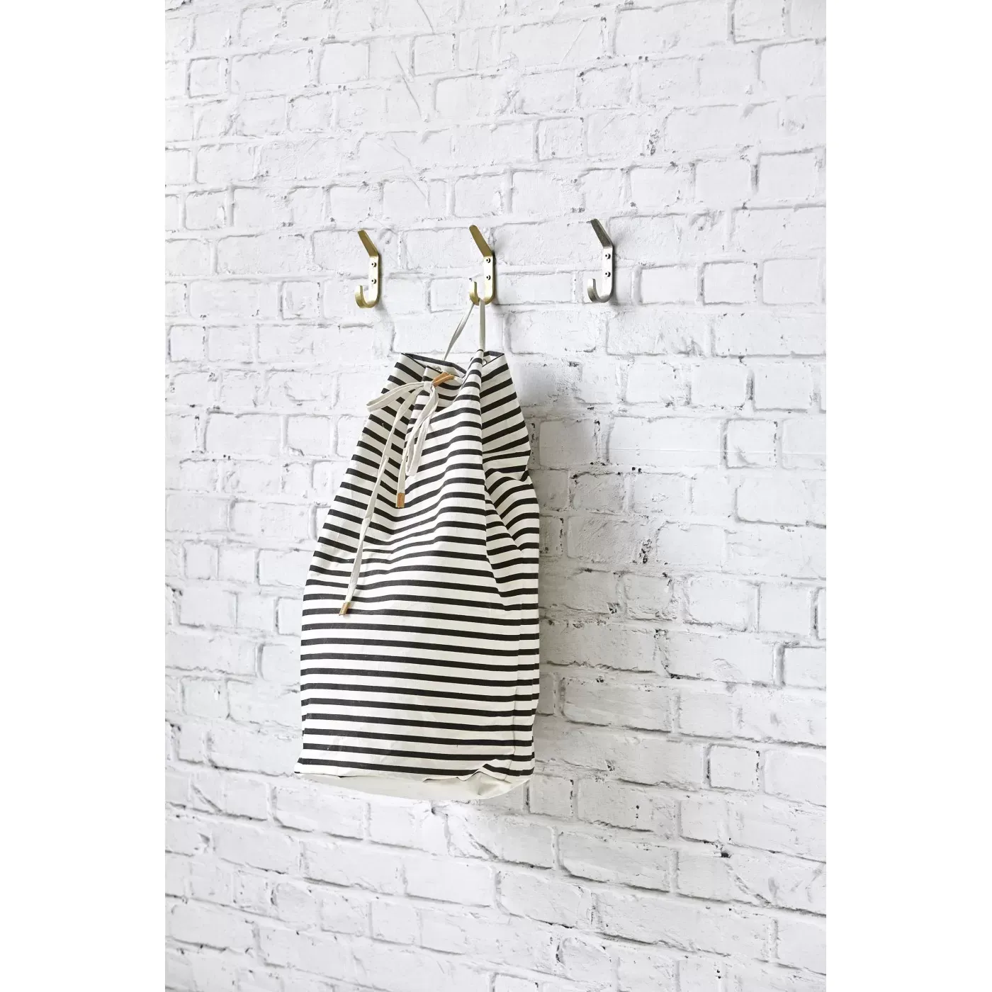 Illustration numéro 3 du produit Crochet forgé laiton